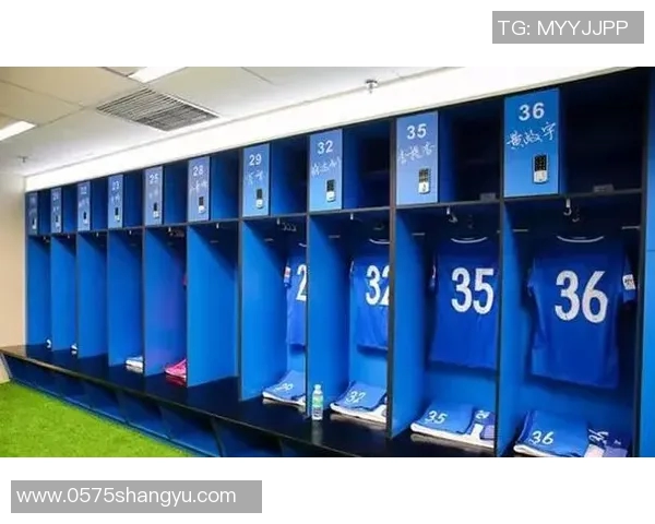 足球更衣室的秘密与团结：如何塑造球队的精神与凝聚力